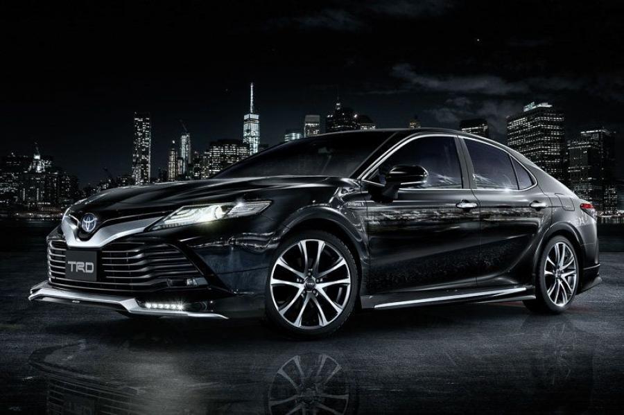  Toyota Camry by TRD 2017 года  (фото 2 из 15)